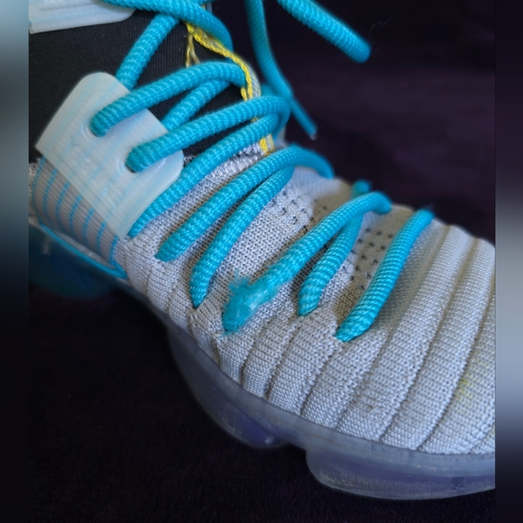 Kids' Blue and Yellow Basketball Sneakers - Picture 12 of 15